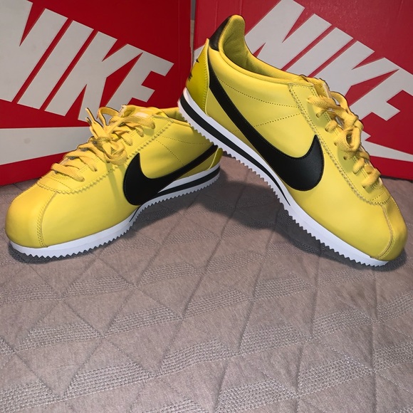 nike cortez premium bright citron